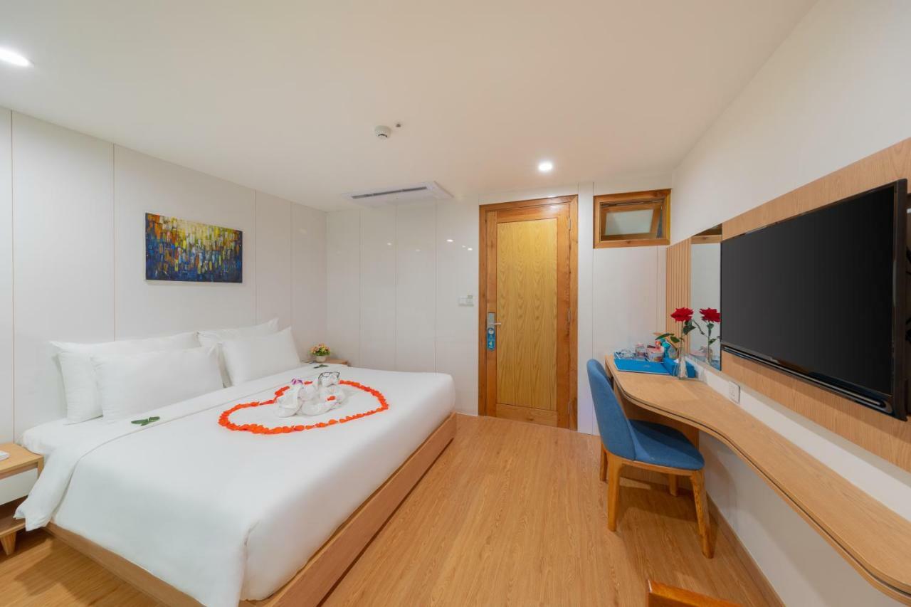 Kova Diamond Hotel Da Nang Exteriör bild